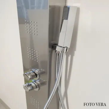 Thermostatische Hydromassagesäule aus gebürstetem Edelstahl | Diamant